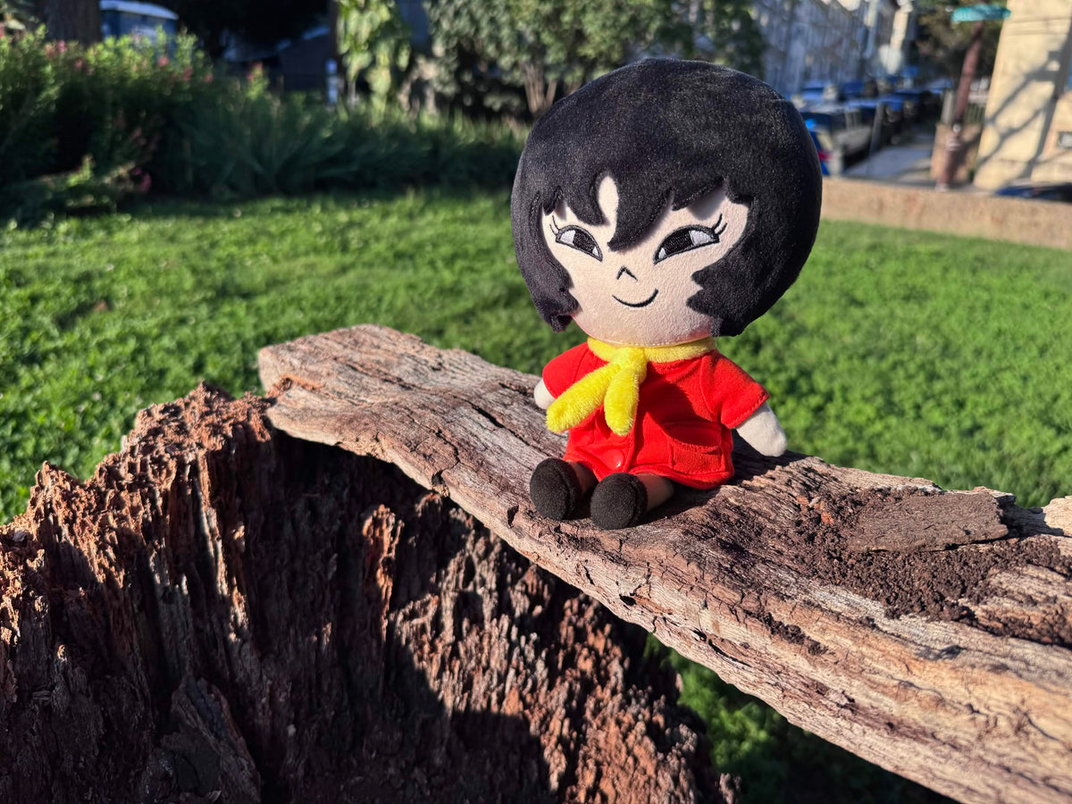 (PRE-ORDER) JUCIKA PLUSH